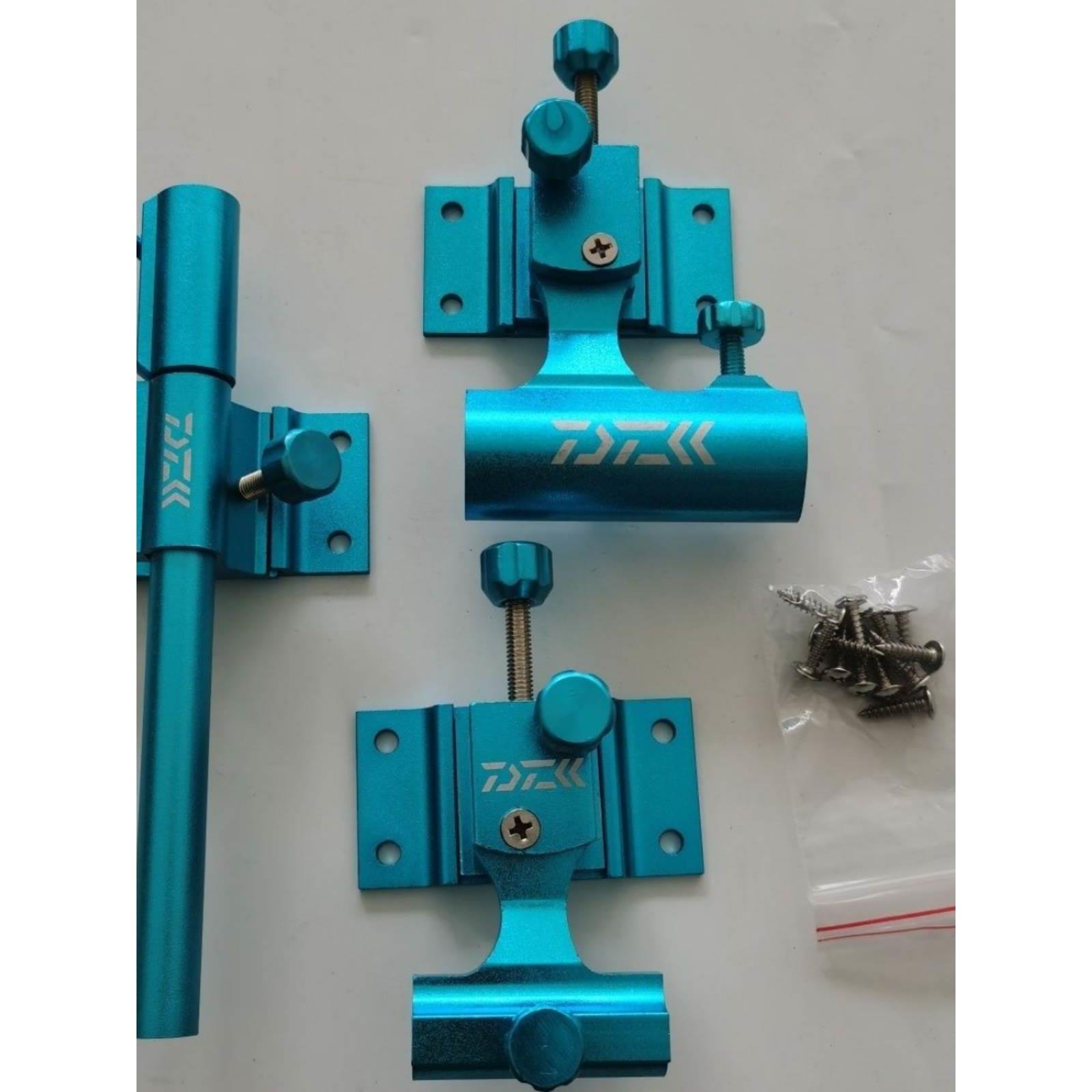 Aluminium magnesium alloy fishing boxes, three sets of four general-purpose plug-on-barrel, fish-cave, bait-paste umbrella